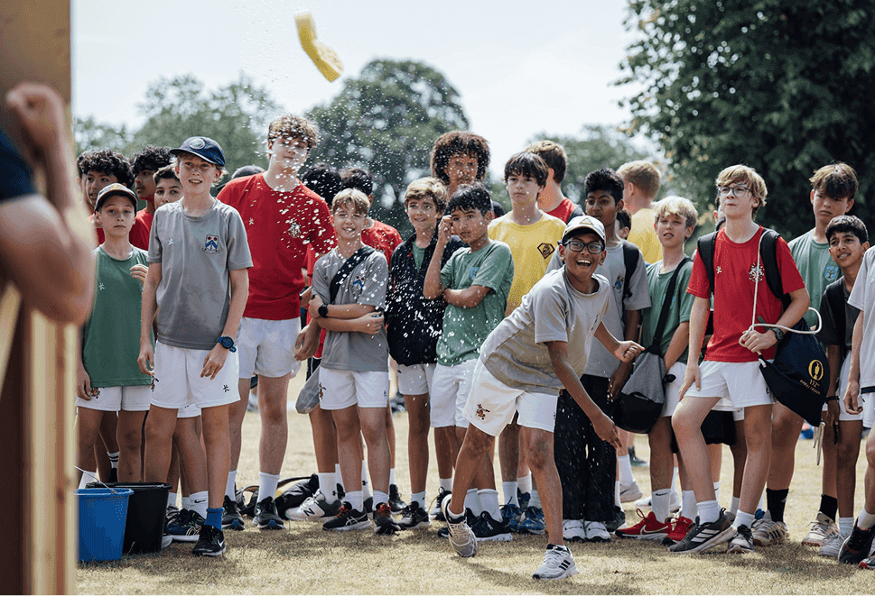 526-1504_KingsCollegeWimbledonOct2016038_5.png
